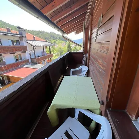 Gaestehaus Edelweiss * 瑞斯·贝·泽费尔德