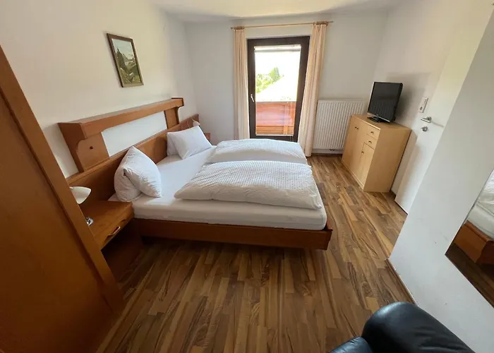 Gaestehaus Edelweiss *