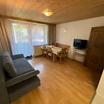 Gaestehaus Edelweiss *