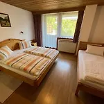 Gaestehaus Edelweiss *