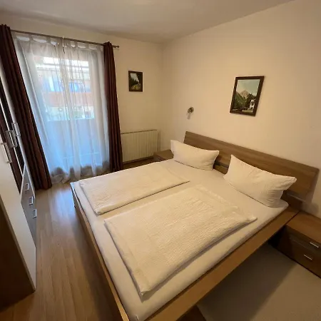 Gaestehaus Edelweiss Apartament *